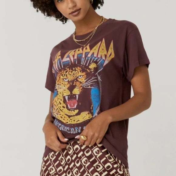 Daydreamer Tops - Daydreamer LA Def Leppard Huckleberry American Tour Tee L Large New NWT